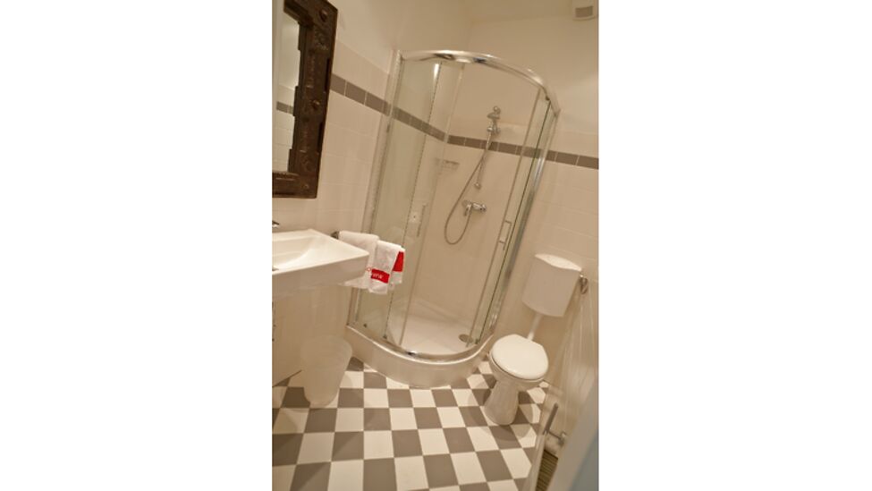 Picture 7
